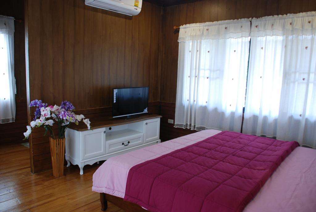 Hotel Pak Ping Ing Jai Ban Mai  Esterno foto