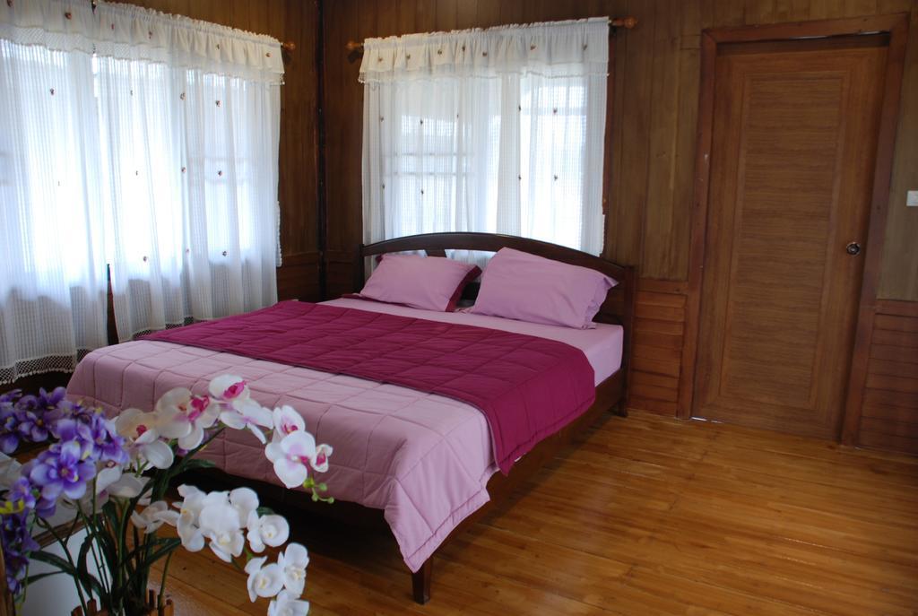 Hotel Pak Ping Ing Jai Ban Mai  Esterno foto