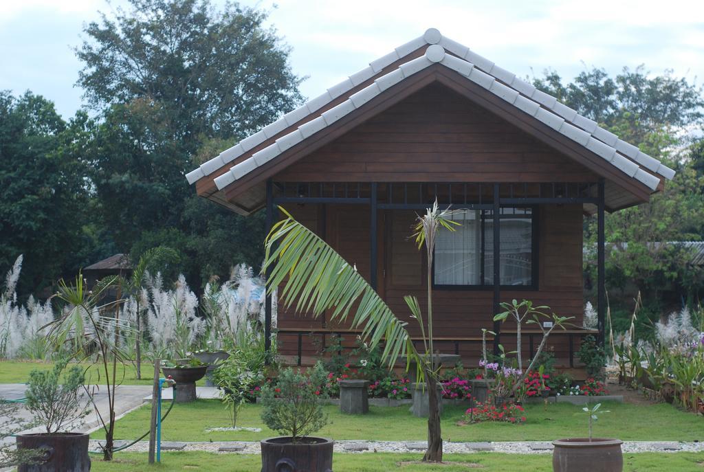 Hotel Pak Ping Ing Jai Ban Mai  Esterno foto